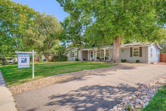 886 Lee St in Lakewood, CO - Building Photo - Building Photo