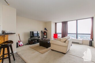 5415 N Sheridan Rd, Unit 4703 in Chicago, IL - Foto de edificio - Building Photo