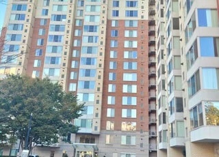 2726 Gallows Rd, Unit 110 in Vienna, VA - Foto de edificio - Building Photo