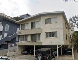 11621 Chenault St in Los Angeles, CA - Building Photo