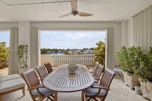 20165 NE 39th Pl in Aventura, FL - Building Photo