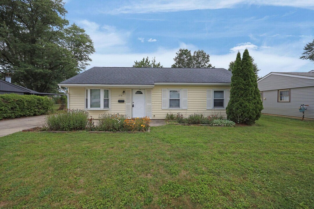 470 Amesbury Dr in Columbus, OH - Foto de edificio