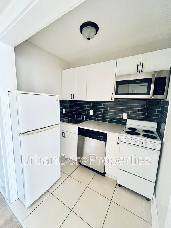 360 13th Ave NE in St. Petersburg, FL - Building Photo - Building Photo