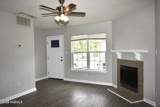 2031 Brandymill Ln in Jacksonville, NC - Building Photo - Building Photo
