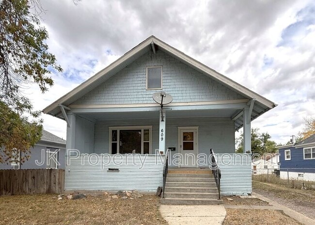 property at 609 6th Ave N