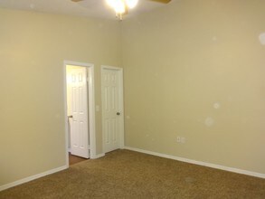 10835 Peppersong Dr in Riverview, FL - Building Photo - Building Photo