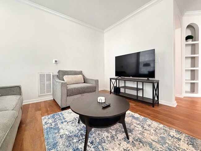 1740 Bearberry Cir in Lutz, FL - Building Photo - Building Photo