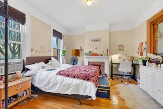 3132 42nd St in Astoria, NY - Building Photo - Interior Photo