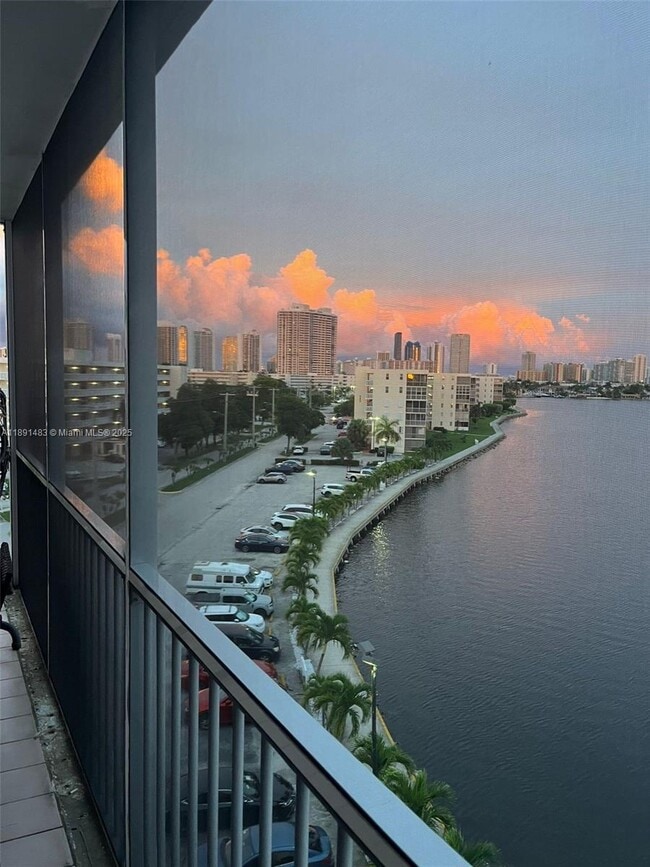 property at 2910 Point E Dr