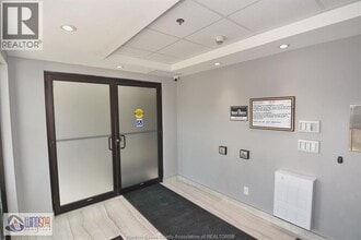 728 Brownstone Dr in Lakeshore, ON - Building Photo - Building Photo