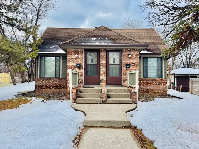 3601 Halifax Ave N in Minneapolis, MN - Building Photo - Building Photo