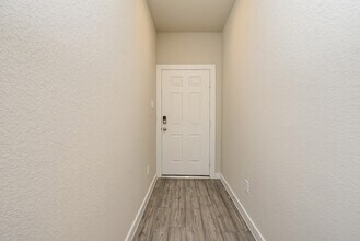 2022 W Darlington Oak Ct in Conroe, TX - Foto de edificio - Building Photo