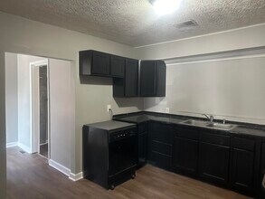 1105 Sparks Rd in Lexington, KY - Building Photo - Building Photo