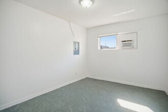 907 N 20th St in Fort Pierce, FL - Building Photo - Building Photo