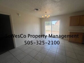 204 Westland Park Dr in Farmington, NM - Building Photo - Building Photo
