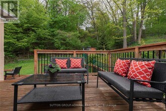 182 S Kingsway in Toronto, ON - Building Photo - Building Photo