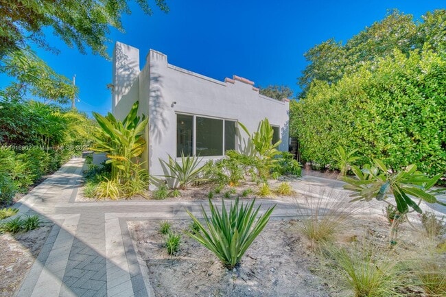 property at 845 NE 119th St