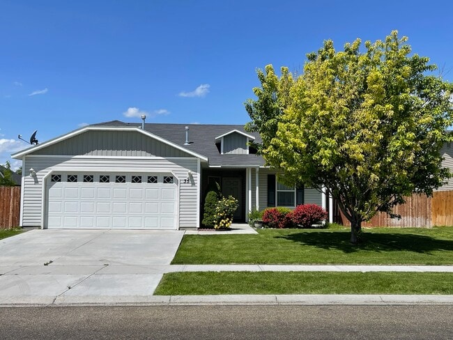 property at 35 N Amanda Dr