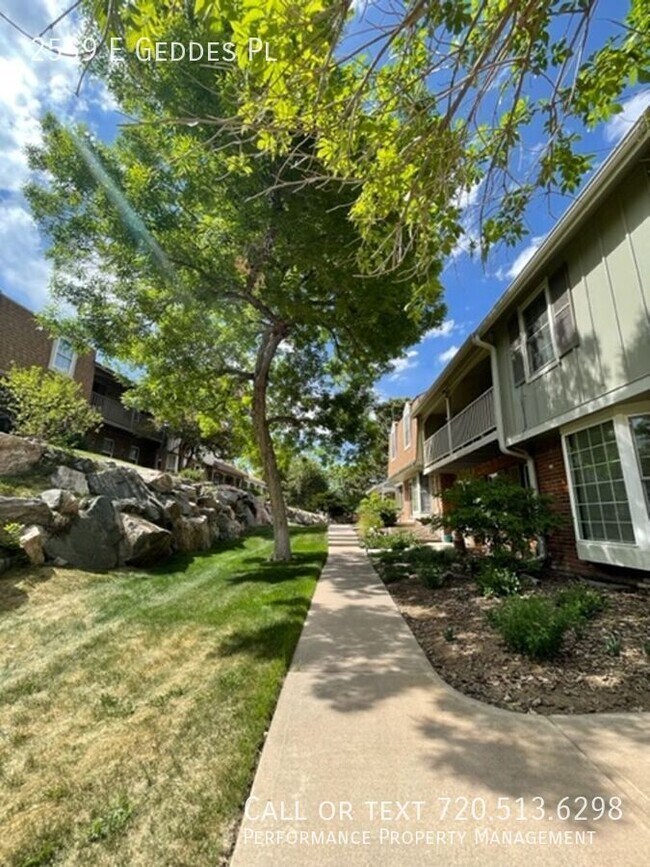 2559 E Geddes Pl in Centennial, CO - Building Photo - Building Photo