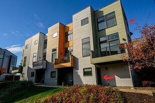 18875 Riversouth Terrace in Fairview Park, OH - Building Photo