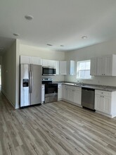 403 Carter Rd in Allenhurst, GA - Foto de edificio - Building Photo