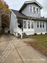 341 E 246th St in Euclid, OH - Building Photo