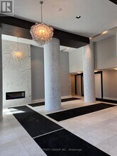 38-3638 Annie Craig Dr in Toronto, ON - Building Photo - Building Photo