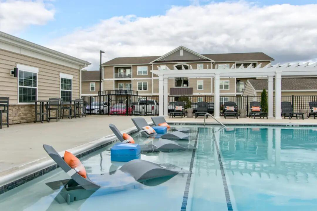 Preserve at Whispering Woods in Coraopolis, PA - Building Photo