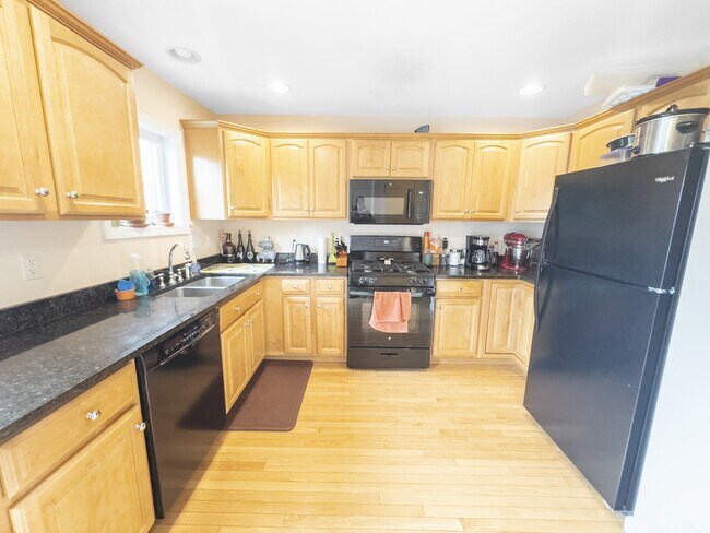 property at 86 Summer St