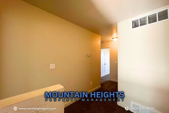 14394 S Oakfield Way in Herriman, UT - Building Photo - Building Photo