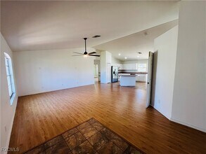 3325 SW 15th Ave in Cape Coral, FL - Building Photo - Building Photo