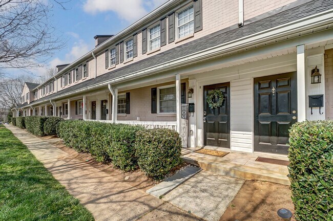 1224 Green Oaks Ln in Charlotte, NC - Building Photo - Building Photo