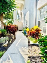 13040 Castle Harbour Dr in Naples, FL - Building Photo - Building Photo