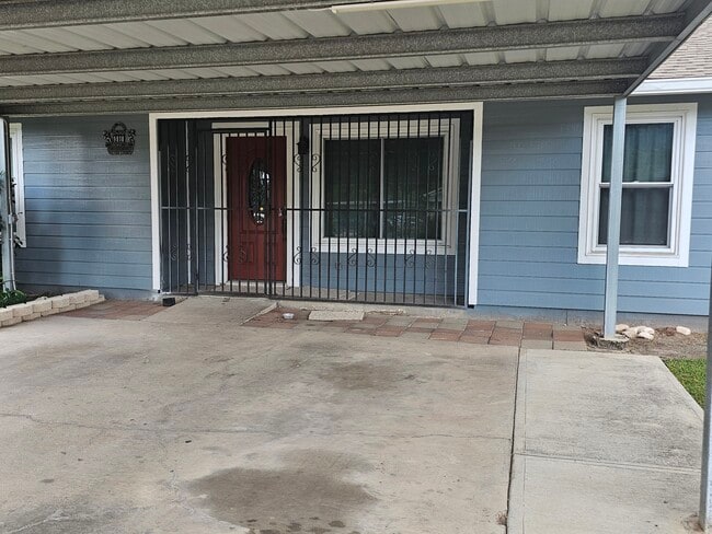 9810 Thorn St in Houston, TX - Building Photo - Building Photo