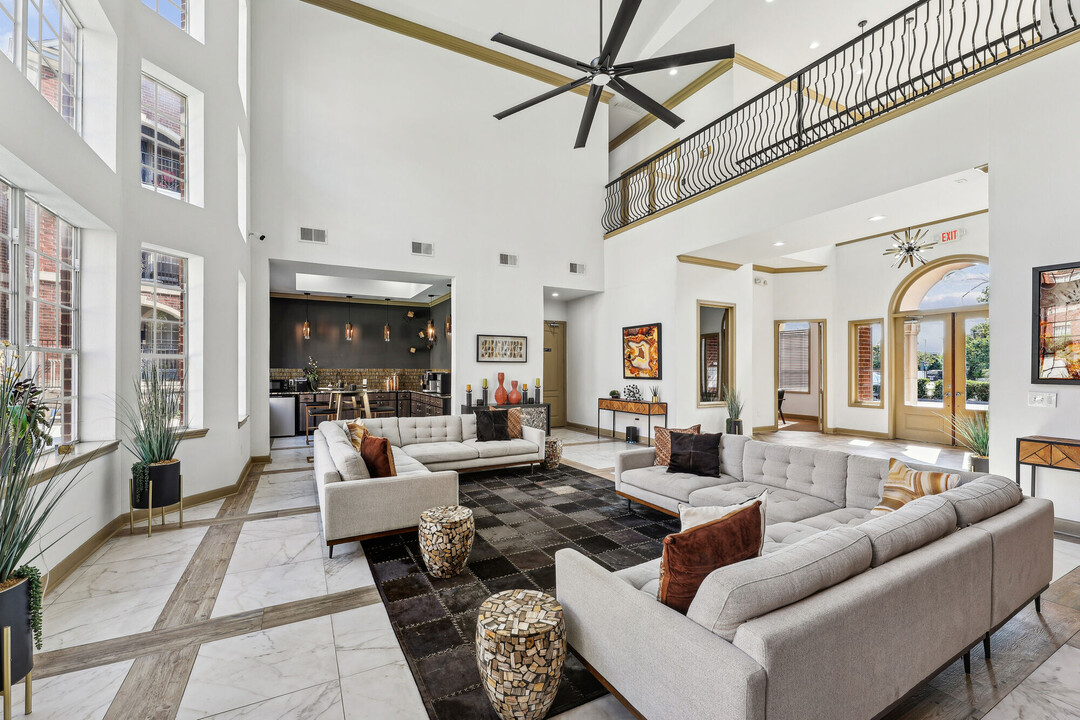 Enclave at La Frontera in Round Rock, TX - Building Photo