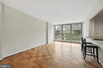 1260 21st St NW in Washington, DC - Building Photo - Building Photo