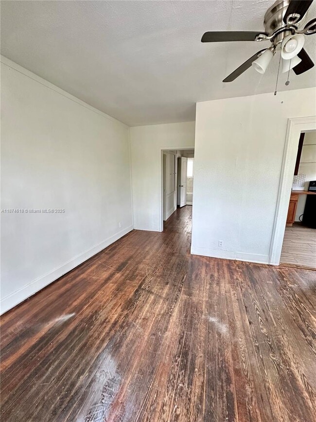 955 Buchanan St in Hollywood, FL - Building Photo - Building Photo