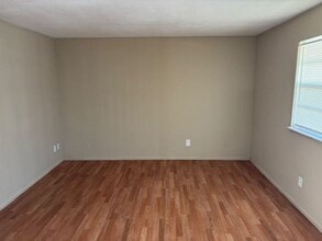 104 Lee Dr in O'Fallon, IL - Building Photo - Building Photo