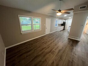 332 Cresthill Dr in Mesquite, TX - Building Photo - Building Photo