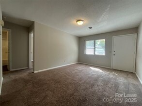 201 Arthur Dr in Thomasville, NC - Building Photo - Building Photo