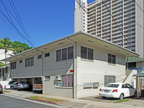 1947-1949 Kahakai Dr in Honolulu, HI - Building Photo - Building Photo