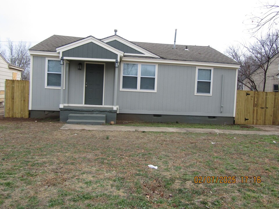 1806 NW Baldwin Ave in Lawton, OK - Building Photo