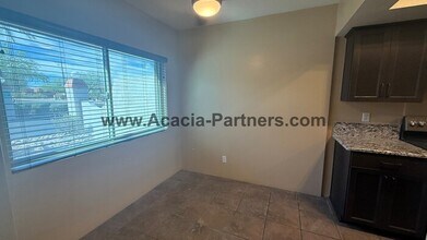 2525 E Prince Rd in Tucson, AZ - Building Photo - Building Photo