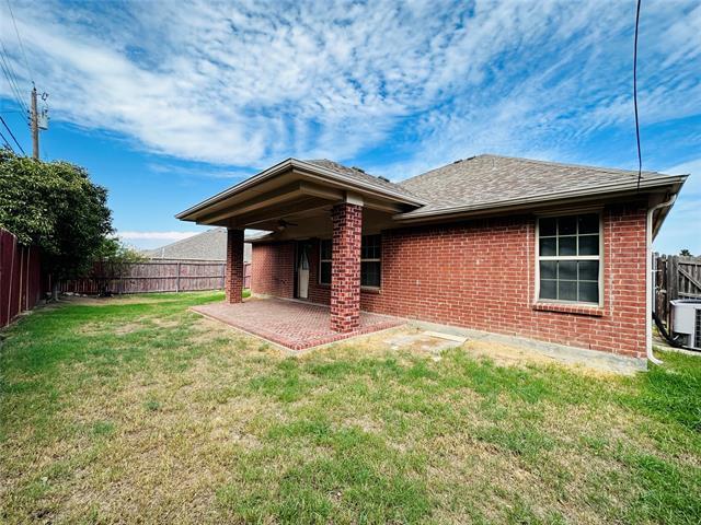 209 Serenade Ln in Euless, TX - Building Photo - Building Photo