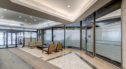 Park Square Apartments in Edmonton, AB - Building Photo - Building Photo
