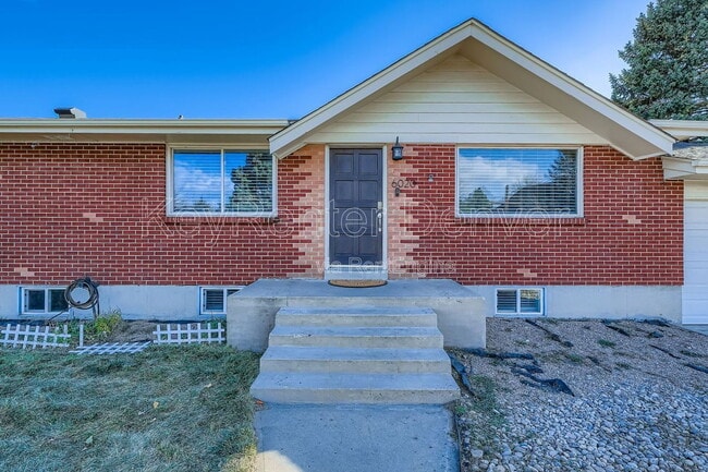 6020 Wolff St in Arvada, CO - Foto de edificio - Building Photo