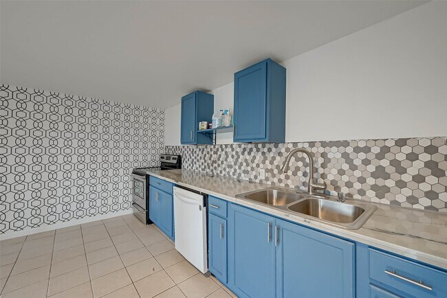 property at 2111 Rosemead Dr