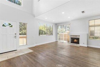 10 Bravo Ln in Aliso Viejo, CA - Foto de edificio - Building Photo