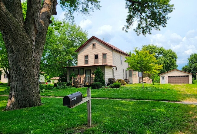 property at 309 Cleveland Ave E