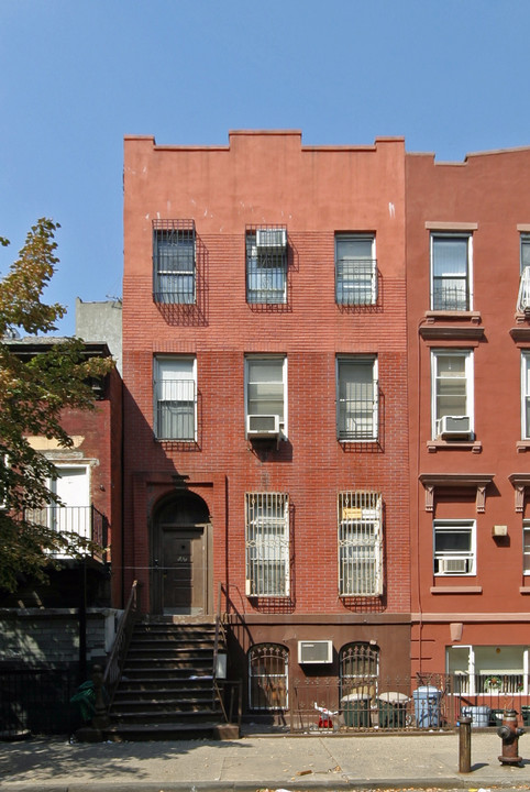 167 Hooper St in Brooklyn, NY - Building Photo